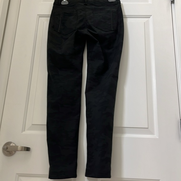 Lululemon cameo tapered pants 4 - Picture 3 of 6